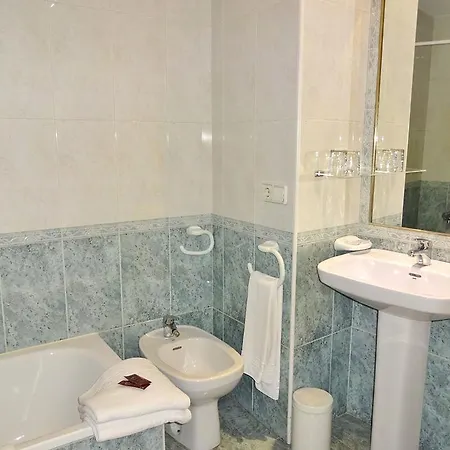 Bradomin Hotel 2*